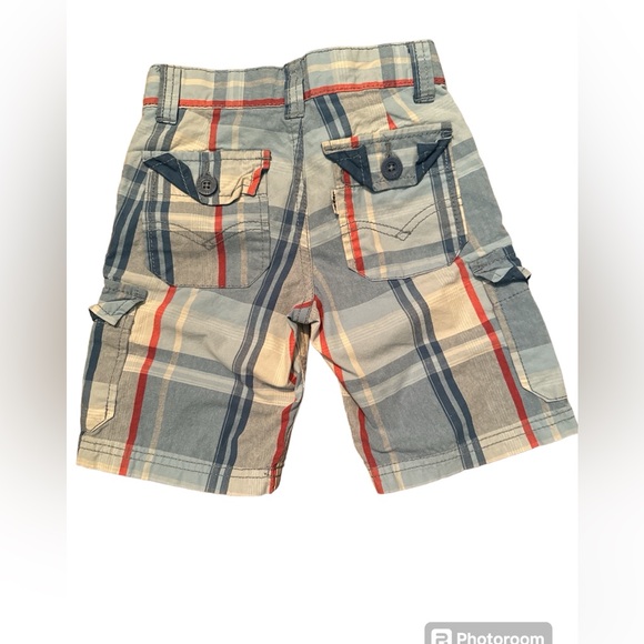 EUC Levi’s Cargo Shorts 3T - Picture 2 of 8